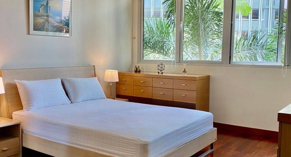 For sale 2 bedrooms condo in Yan Nawa, Bangkok