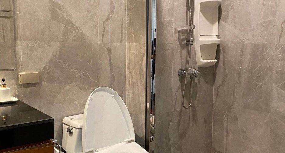 For sale 2 bedrooms condo in Yan Nawa, Bangkok