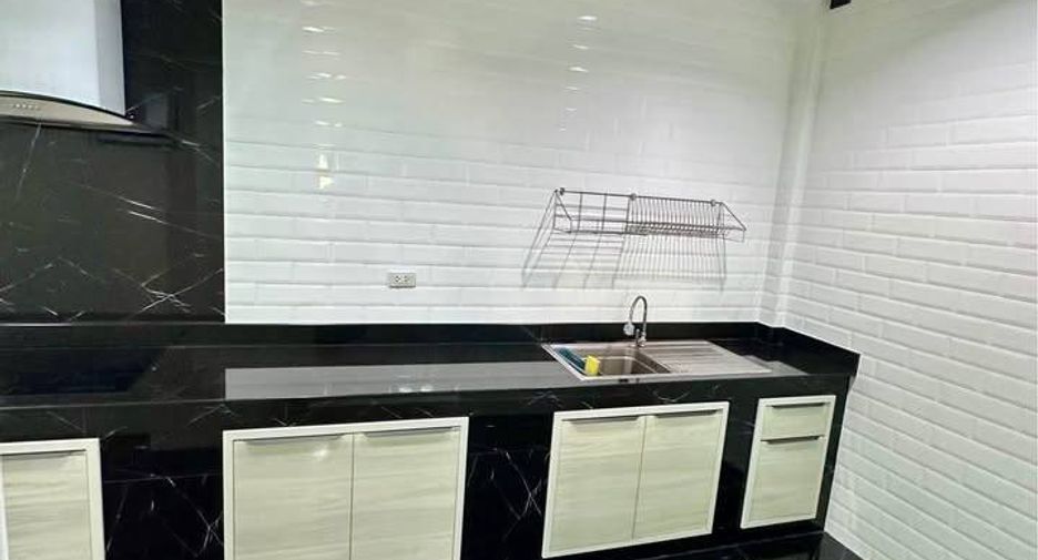 Casa en venta de 3 habitaciones en Mueang Chon Buri, Chonburi
