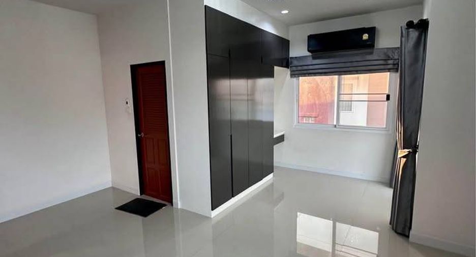 Casa en venta de 3 habitaciones en Mueang Chon Buri, Chonburi