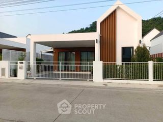 For sale 3 bedrooms house in Si Racha, Chonburi