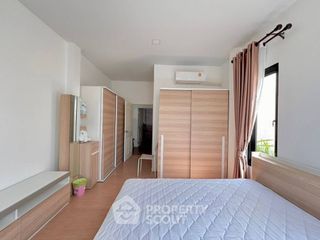 For sale 3 bedrooms house in Si Racha, Chonburi