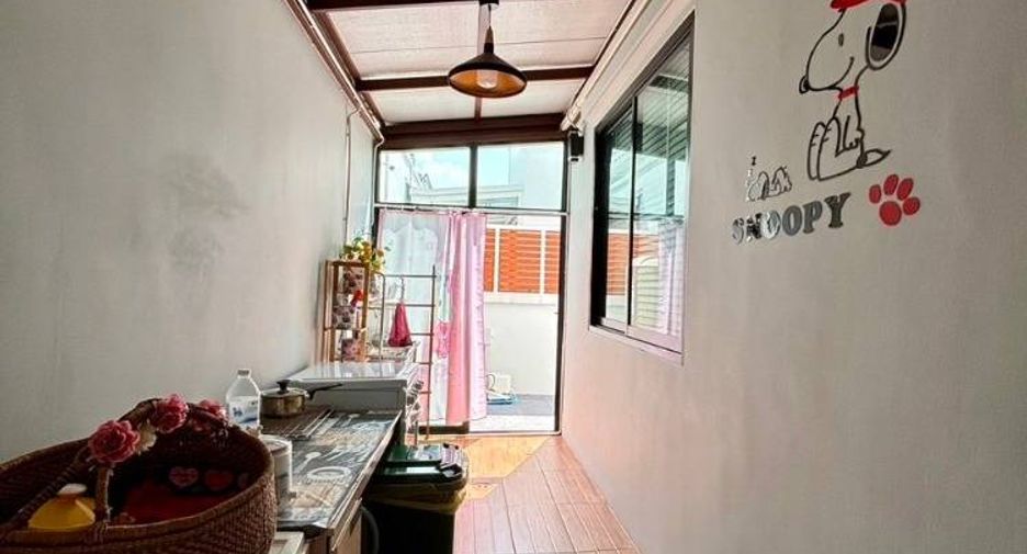 For sale 3 bedrooms house in Si Racha, Chonburi