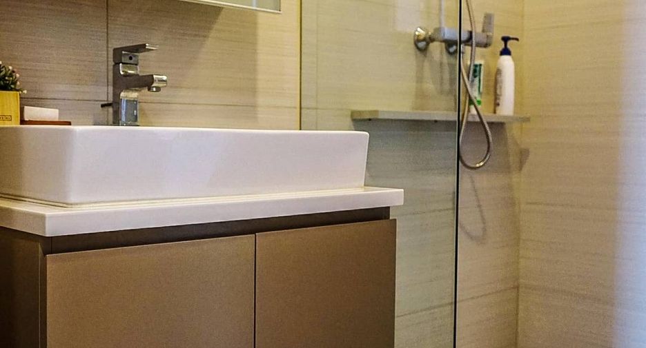 For sale 2 bedrooms condo in Khlong Toei, Bangkok