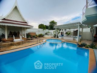 À louer et à vendre 6 chambres maison à Bang Lamung, Chonburi