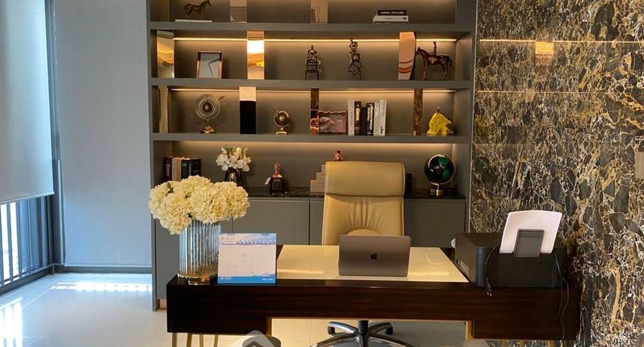 For sale 2 bedrooms condo in Khlong Toei, Bangkok
