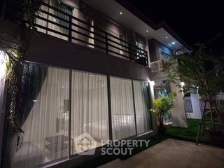 À louer et à vendre 5 chambres maison à Bang Lamung, Chonburi