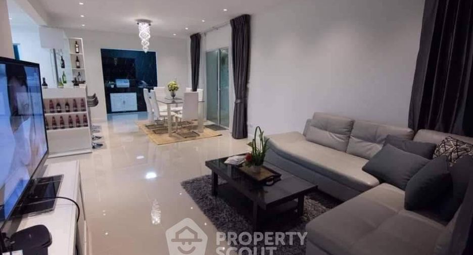 Haus zur Miete und zum Kauf mit 5 Zimmer in Bang Lamung, Chonburi