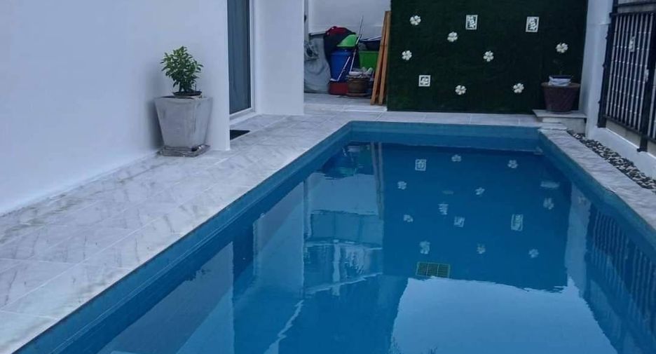 Haus zur Miete und zum Kauf mit 5 Zimmer in Bang Lamung, Chonburi