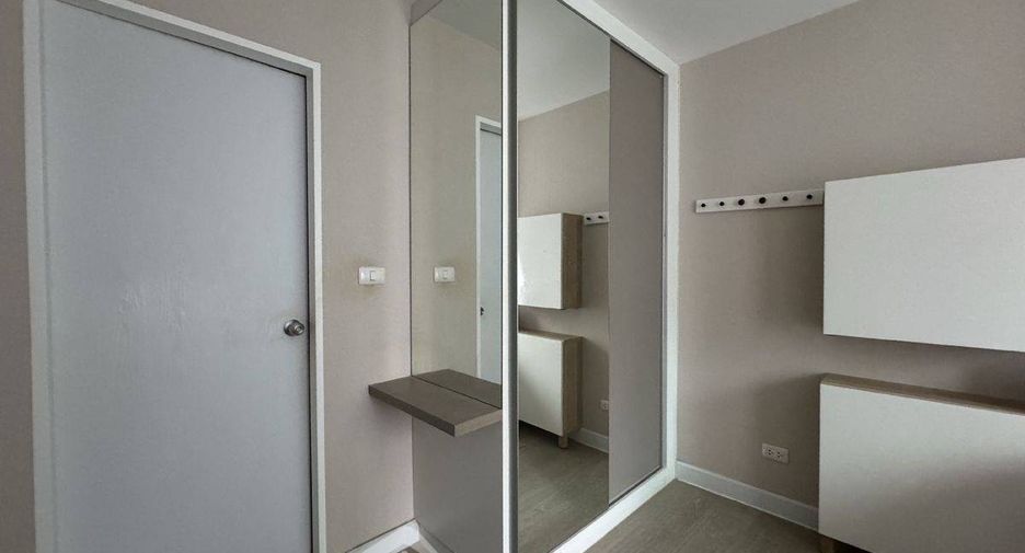 For sale 1 bed condo in Huai Khwang, Bangkok
