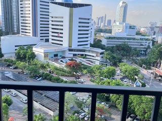 For sale 1 Beds condo in Huai Khwang, Bangkok
