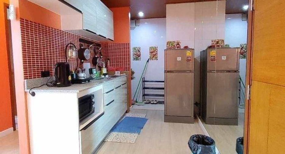 For sale 1 bed condo in Khlong San, Bangkok