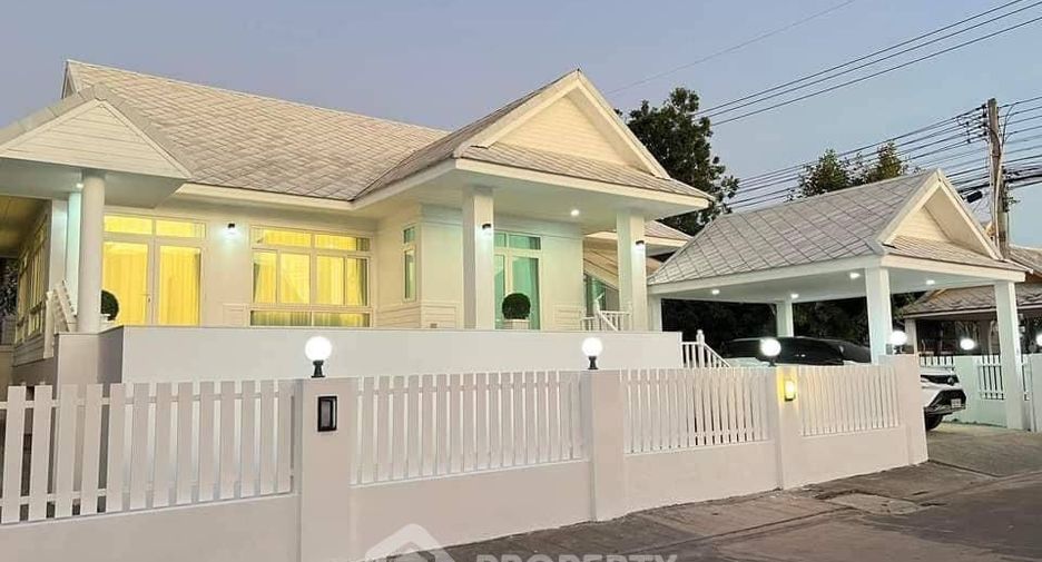 For sale 3 bedrooms house in East Pattaya, Pattaya