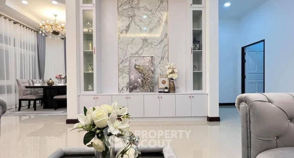 For sale 3 bedrooms house in East Pattaya, Pattaya