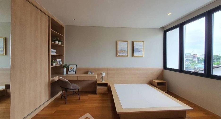 For sale 4 bedrooms house in Prawet, Bangkok
