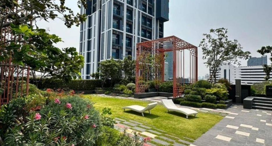 For sale 1 bed condo in Phra Khanong, Bangkok