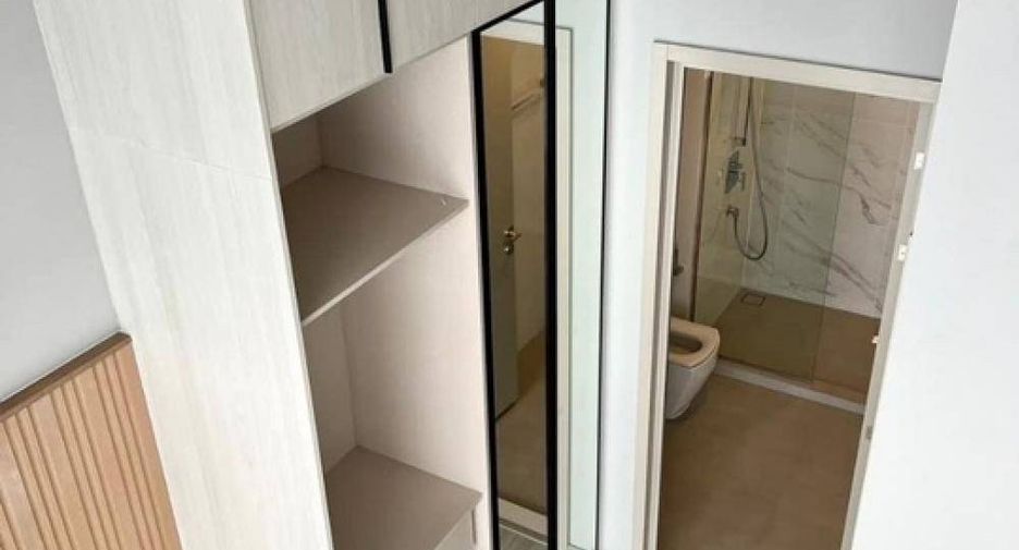 For sale 1 bed condo in Phra Khanong, Bangkok