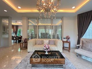 For sale 4 bedrooms house in Taling Chan, Bangkok