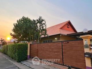 For sale 2 ベッドルーム villa in Bang Lamung, Chonburi