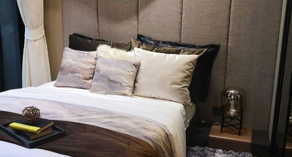 For sale 2 bedrooms condo in Bang Rak, Bangkok