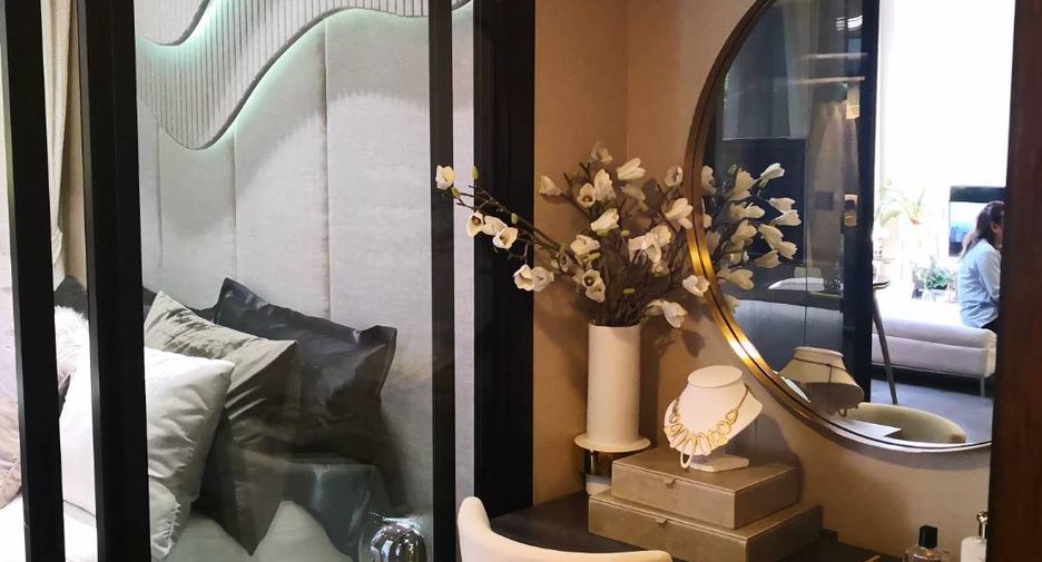 For sale 2 bedrooms condo in Bang Rak, Bangkok