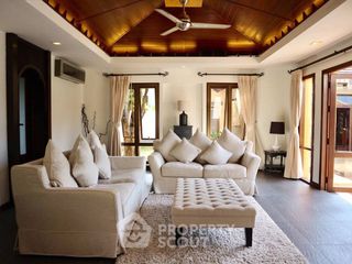 Villa zur Miete und zum Kauf mit 5 Zimmer in Bang Lamung, Chonburi