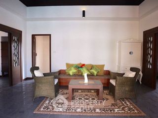 Villa zur Miete und zum Kauf mit 5 Zimmer in Bang Lamung, Chonburi