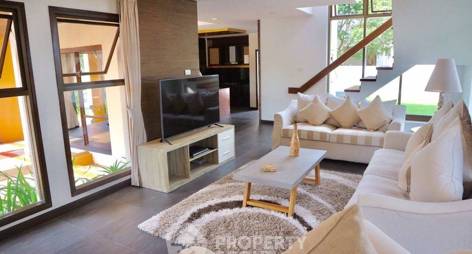 Villa zur Miete und zum Kauf mit 5 Zimmer in East Pattaya, Pattaya