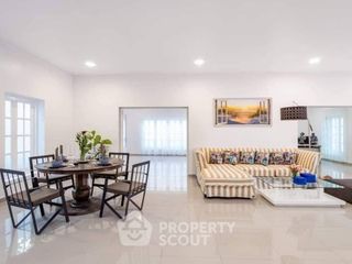 For rent and for sale 6 bedrooms house in Bang Lamung, Chonburi