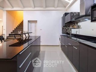 For rent and for sale 6 bedrooms house in Bang Lamung, Chonburi