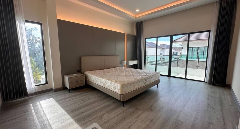 For sale 5 bedrooms townhouse in East Pattaya, Pattaya