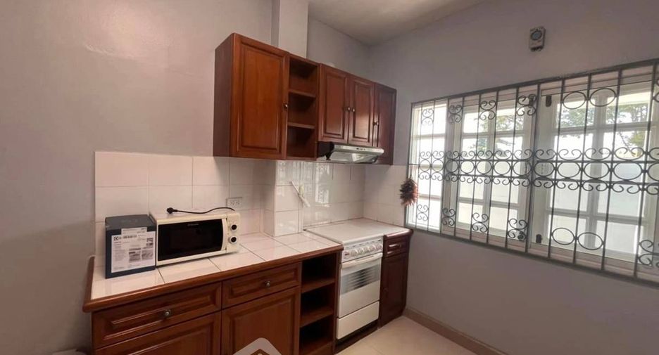 For rent and for sale 3 bedrooms house in East Pattaya, Pattaya