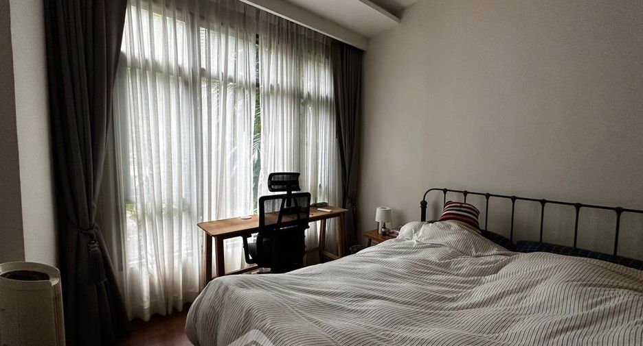 For sale 1 bed condo in Phra Khanong, Bangkok