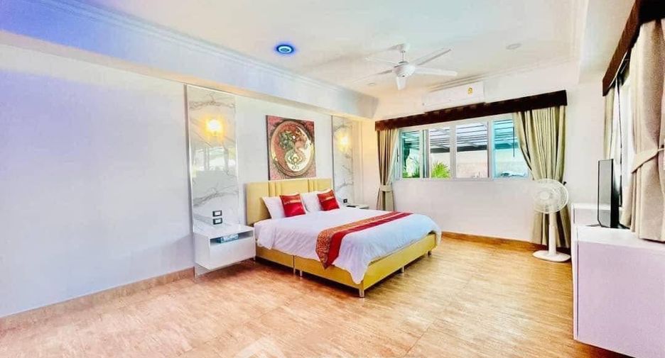 For sale 3 bedrooms villa in Jomtien, Pattaya