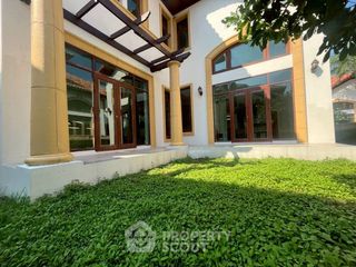 For sale 4 bedrooms house in Bang Khun Thian, Bangkok