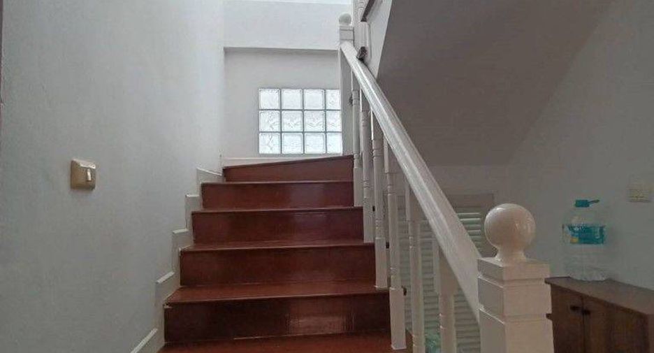 For sale 3 bedrooms house in Jomtien, Pattaya