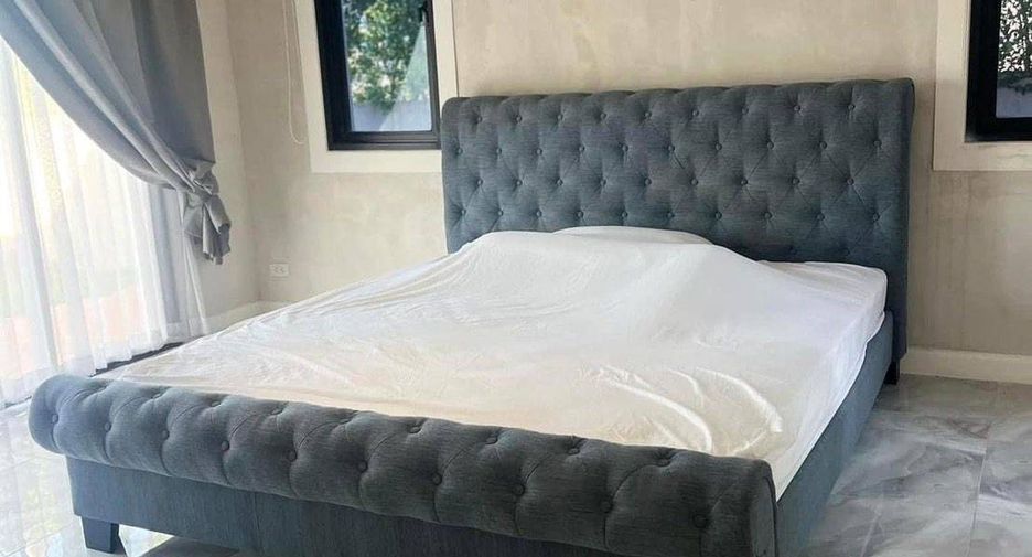For sale 3 bedrooms house in Sattahip, Chonburi
