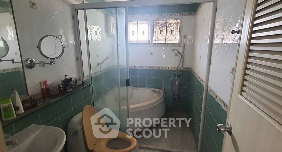Продажа 3 спальни дом в Лат Крабанг, Бангкок