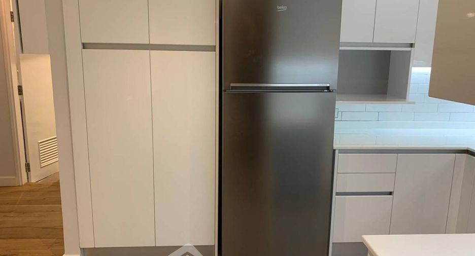For sale 2 bedrooms condo in Watthana, Bangkok