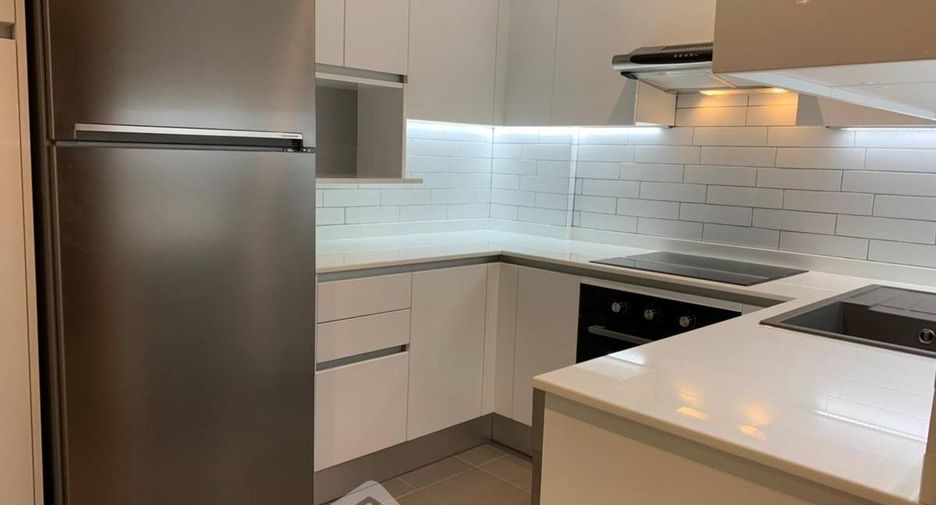 For sale 2 bedrooms condo in Watthana, Bangkok