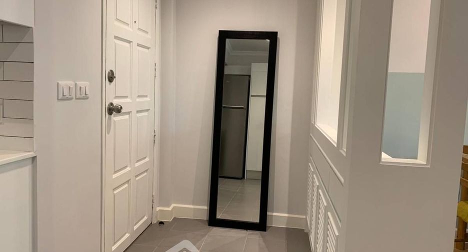 For sale 2 bedrooms condo in Watthana, Bangkok