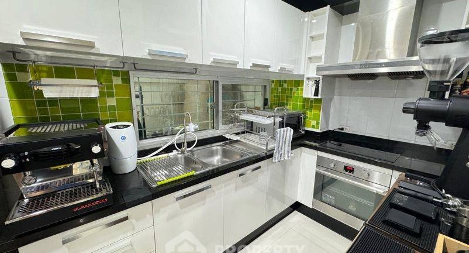 For sale 3 bedrooms townhouse in Bueng Kum, Bangkok
