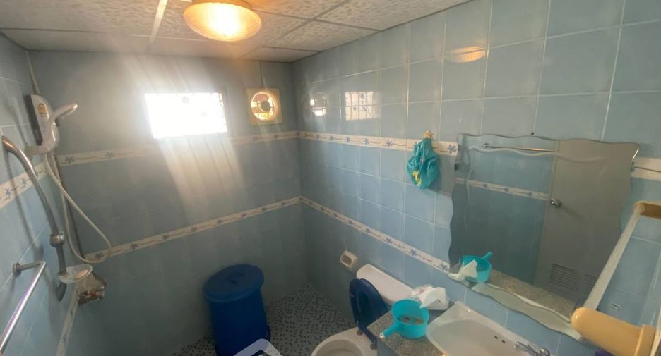 For sale 3 bedrooms condo in East Pattaya, Pattaya
