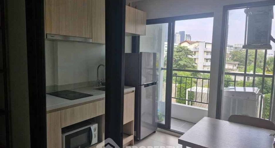 For sale 1 bed condo in Bang Na, Bangkok