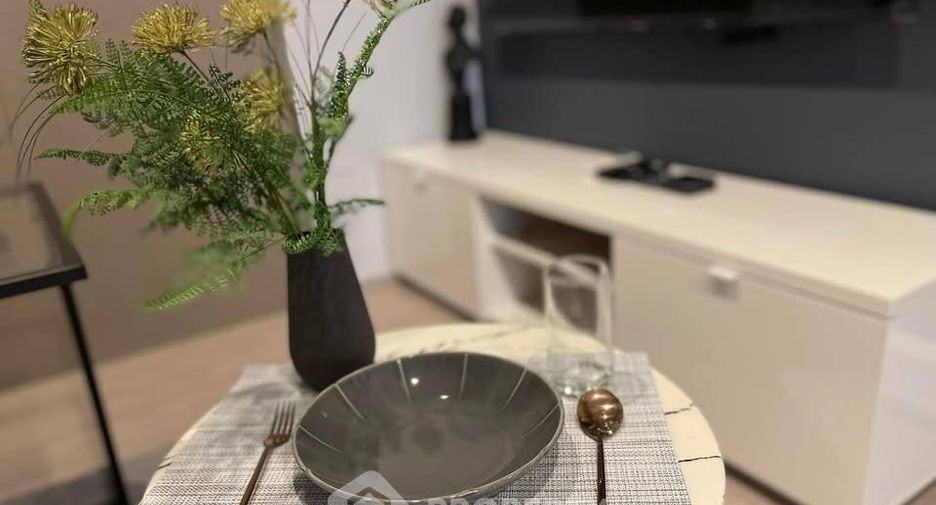 For sale 1 bed condo in Huai Khwang, Bangkok
