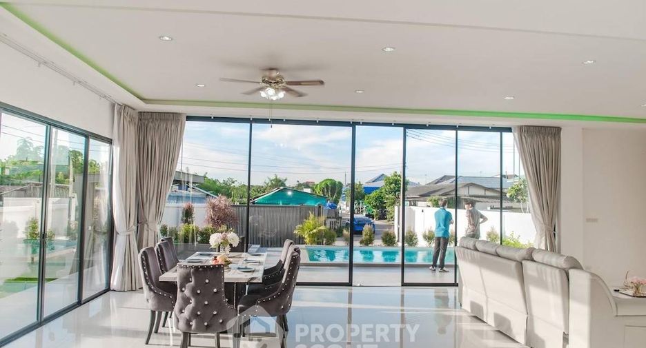 For sale 4 bedrooms house in Jomtien, Pattaya