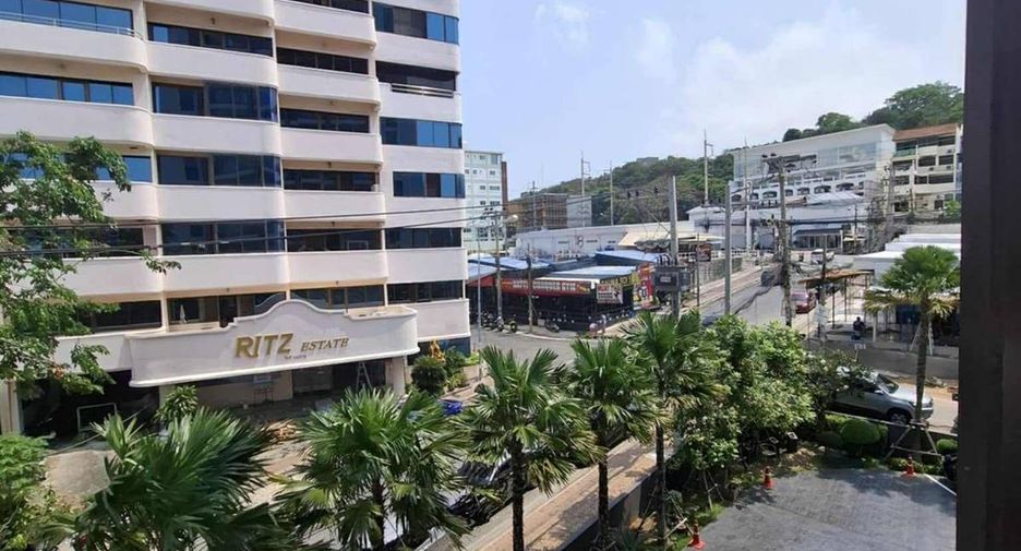À vendre 2 chambres condo à Pratumnak, Pattaya