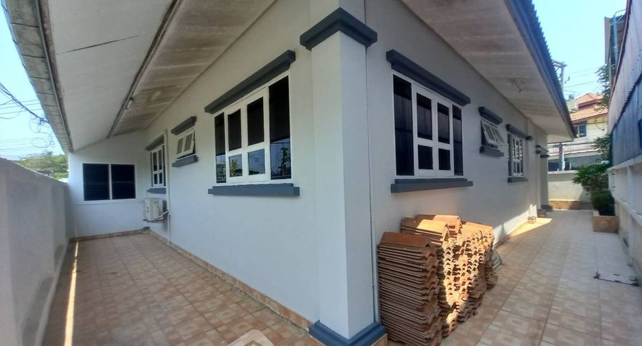For sale 3 bedrooms house in East Pattaya, Pattaya