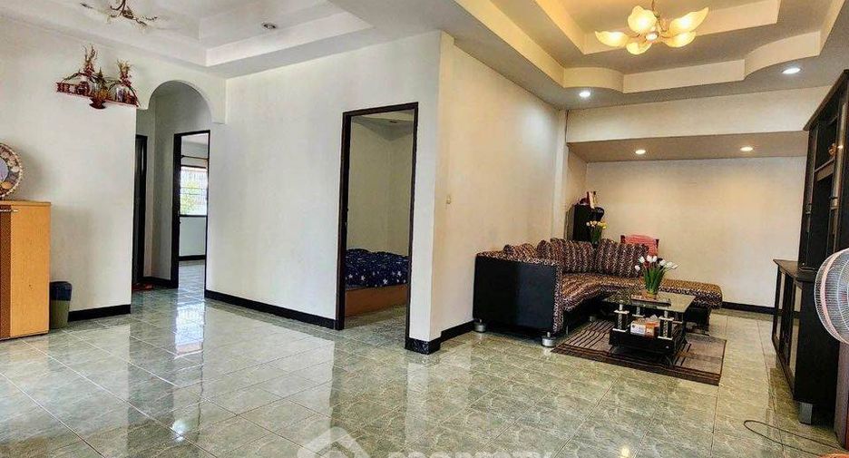 For sale 3 bedrooms house in East Pattaya, Pattaya