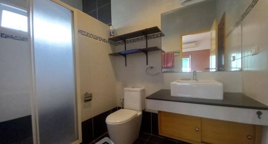 For rent and for sale 3 bedrooms house in East Pattaya, Pattaya